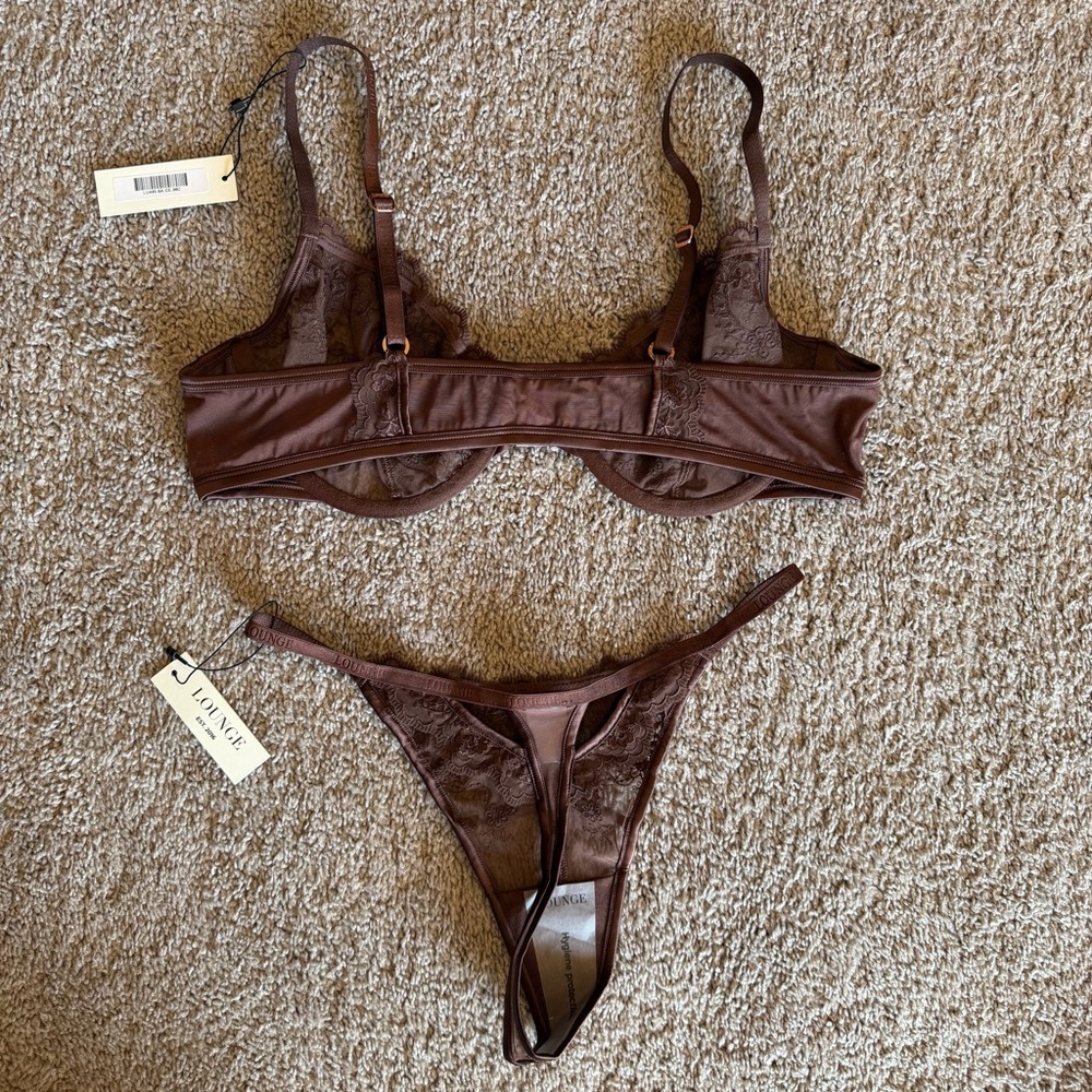 Lounge Seduce Front-Fastening Balcony Bra and Thong Set - Picture 8 of 10